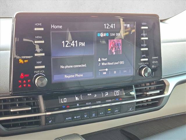 Used 2021 Toyota Sienna XLE FWD image 11