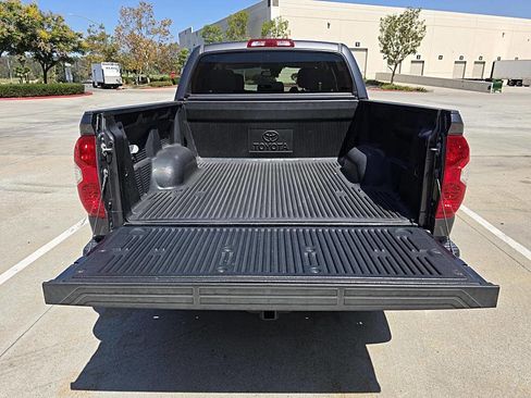 Used 2018 Toyota Tundra SR5 image 9