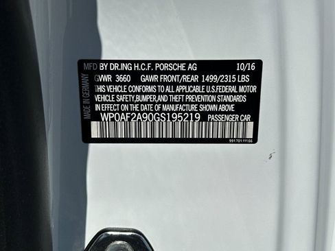 Certified 2016 Porsche 911 R RWD image 43