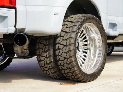 Used 2026 Ford F450 Platinum w/ Platinum Plus Package image 7