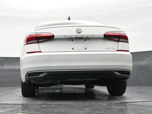 Used 2020 Volkswagen Passat 2.0T SE w/ Sunroof Package FWD image 23