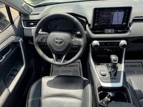 Used 2020 Toyota RAV4 Limited AWD/4WD image 10