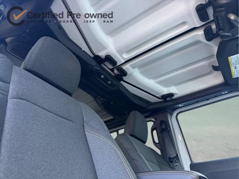 Certified 2025 Jeep Wrangler Unlimited Sahara AWD/4WD image 18