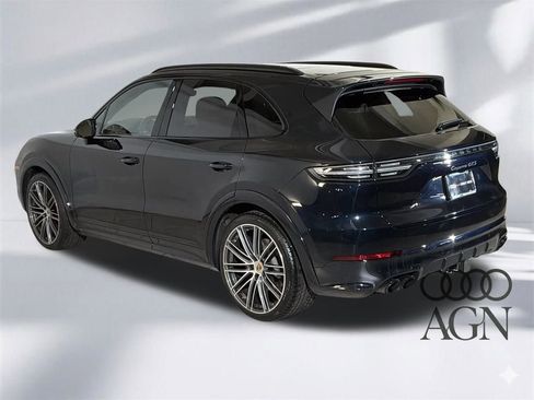 Used 2023 Porsche Cayenne GTS image 7