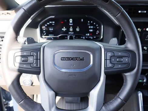 Used 2025 GMC Sierra 1500 Denali AWD/4WD image 6