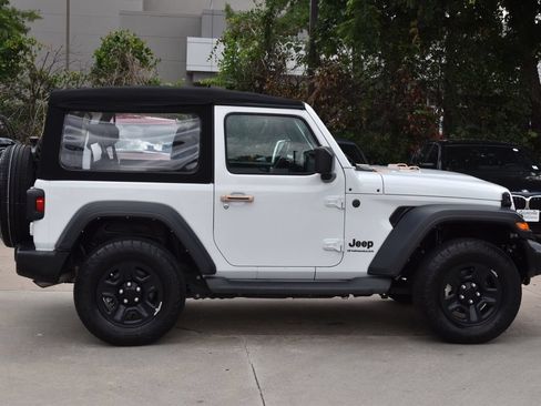 Used 2024 Jeep Wrangler Sport AWD/4WD image 6