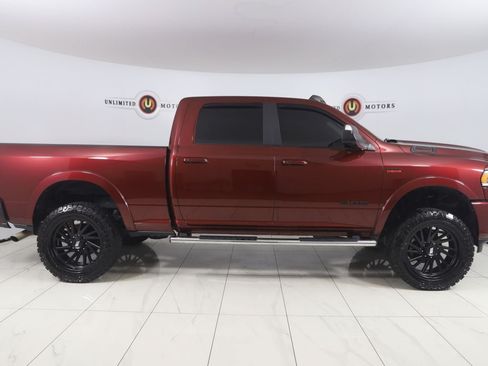 Used 2022 RAM 2500 Laramie AWD/4WD image 2