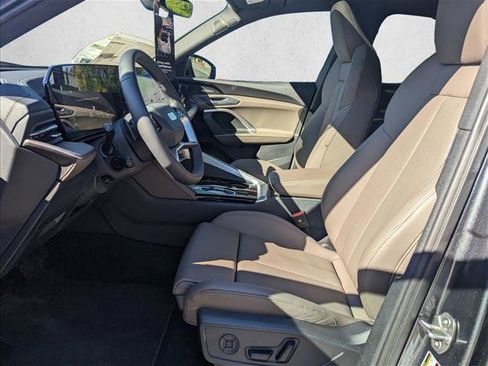 New 2025 Audi Q5 Prestige image 4
