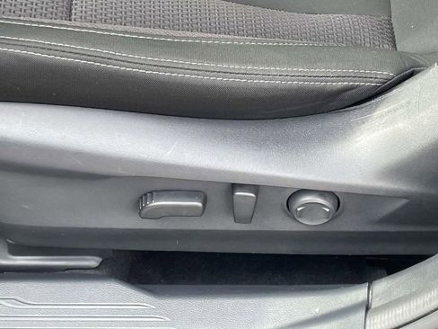 Used 2023 Subaru Outback Premium image 19