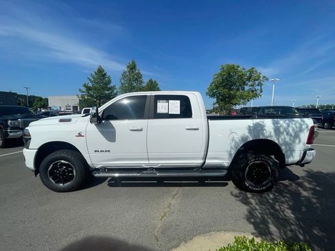 Used 2025 RAM 2500 Laramie AWD/4WD image 4