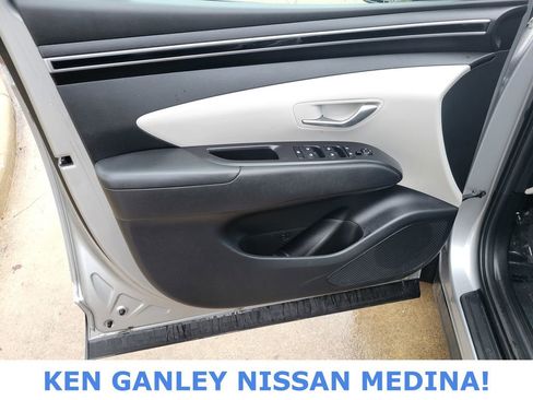 Used 2024 Hyundai Tucson SE image 37