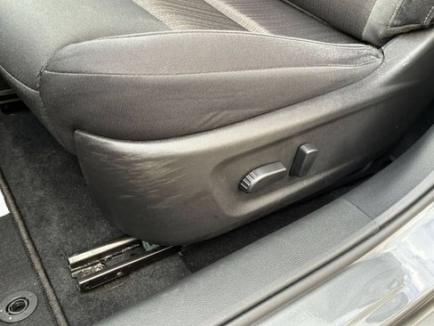 Used 2025 Nissan Altima 2.5 SV FWD image 18