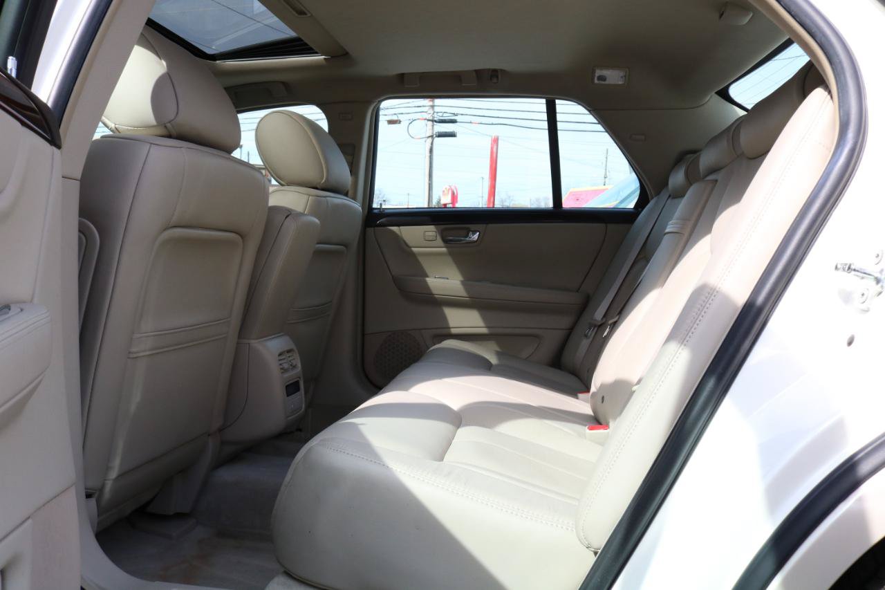 Used 2009 Cadillac DTS w/ Sun And Sound Package FWD image 38