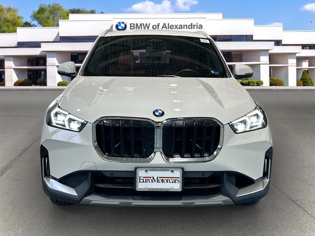 Used 2023 BMW X1 xDrive28i w/ Convenience Package AWD/4WD image 2