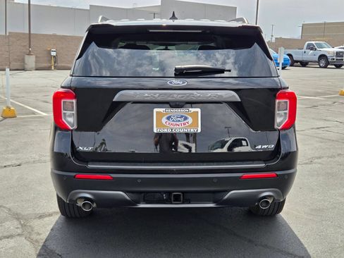 Certified 2023 Ford Explorer XLT w/ Equipment Group 202A AWD/4WD image 5