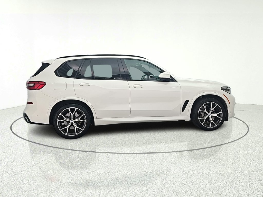 Used 2019 BMW X5 xDrive50i w/ M Sport Package AWD/4WD image 8