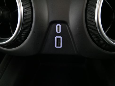 Used 2020 Chevrolet Blazer LT AWD/4WD image 30