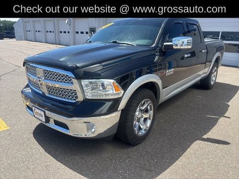 Used 2018 RAM 1500 Laramie w/ Convenience Group AWD/4WD image 4