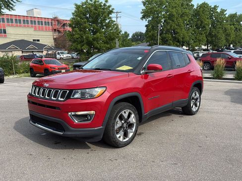 Used 2020 Jeep Compass Limited AWD/4WD image 7
