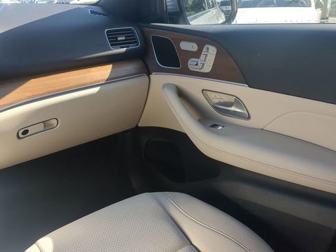 Certified 2024 Mercedes-Benz GLE 350 4MATIC image 4