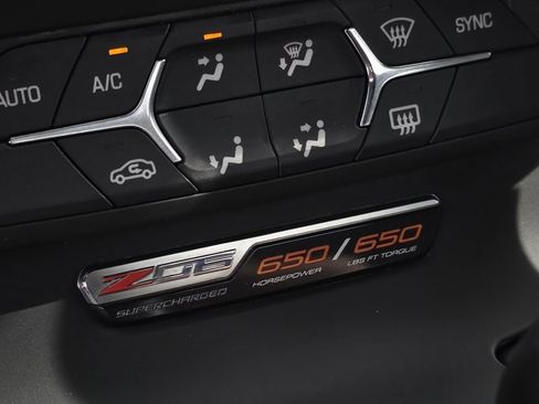Used 2018 Chevrolet Corvette Z06 image 22
