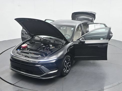 Used 2025 Hyundai Sonata SEL FWD image 48