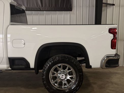 Used 2021 Chevrolet Silverado 2500 LT w/ All Star Edition AWD/4WD image 17