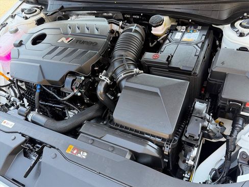 Used 2026 Hyundai Elantra N FWD image 10