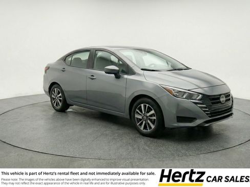 Used 2025 Nissan Versa SV image 1