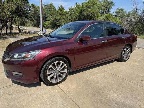 Used 2015 Honda Accord Sport image 10