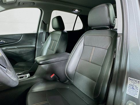 Used 2023 Chevrolet Equinox Premier image 11
