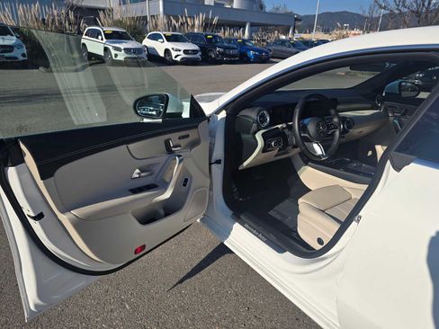 Used 2025 Mercedes-Benz CLA 250 4MATIC image 21