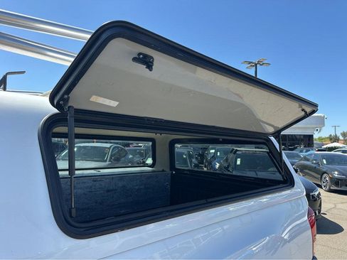 Used 2019 Toyota Tacoma SR image 38