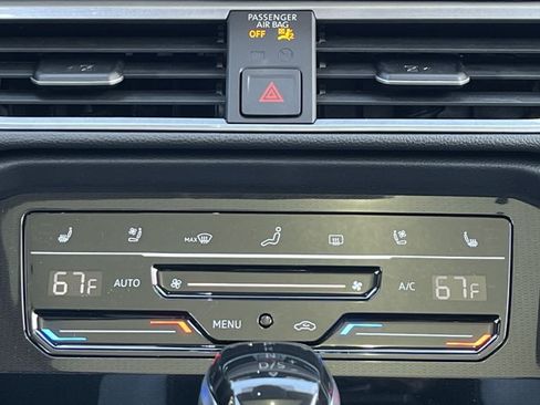 New 2026 Volkswagen Taos SEL AWD/4WD image 18