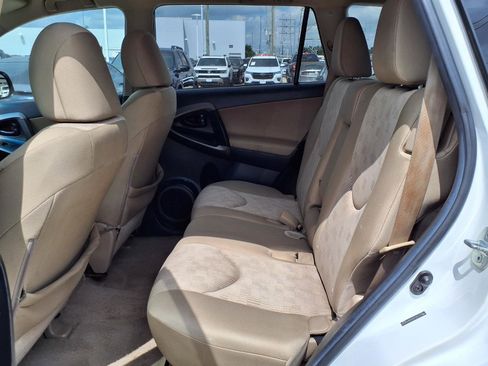 Used 2012 Toyota RAV4 FWD w/ Value Pkg image 18