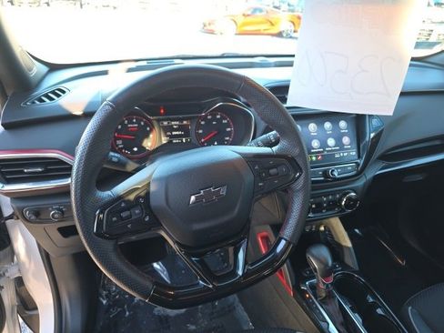 Used 2023 Chevrolet TrailBlazer RS w/ Convenience Package image 15