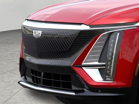 New 2026 Cadillac Lyriq Premium Luxury AWD/4WD image 13