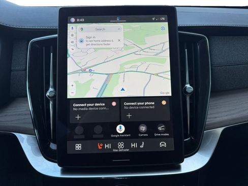 Certified 2025 Volvo XC90 B5 Plus image 20