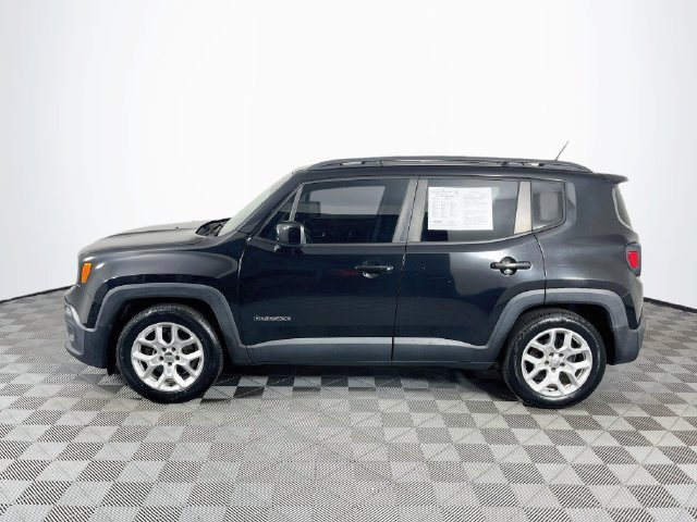 Used 2015 Jeep Renegade Latitude w/ Popular Equipment Group FWD image 5