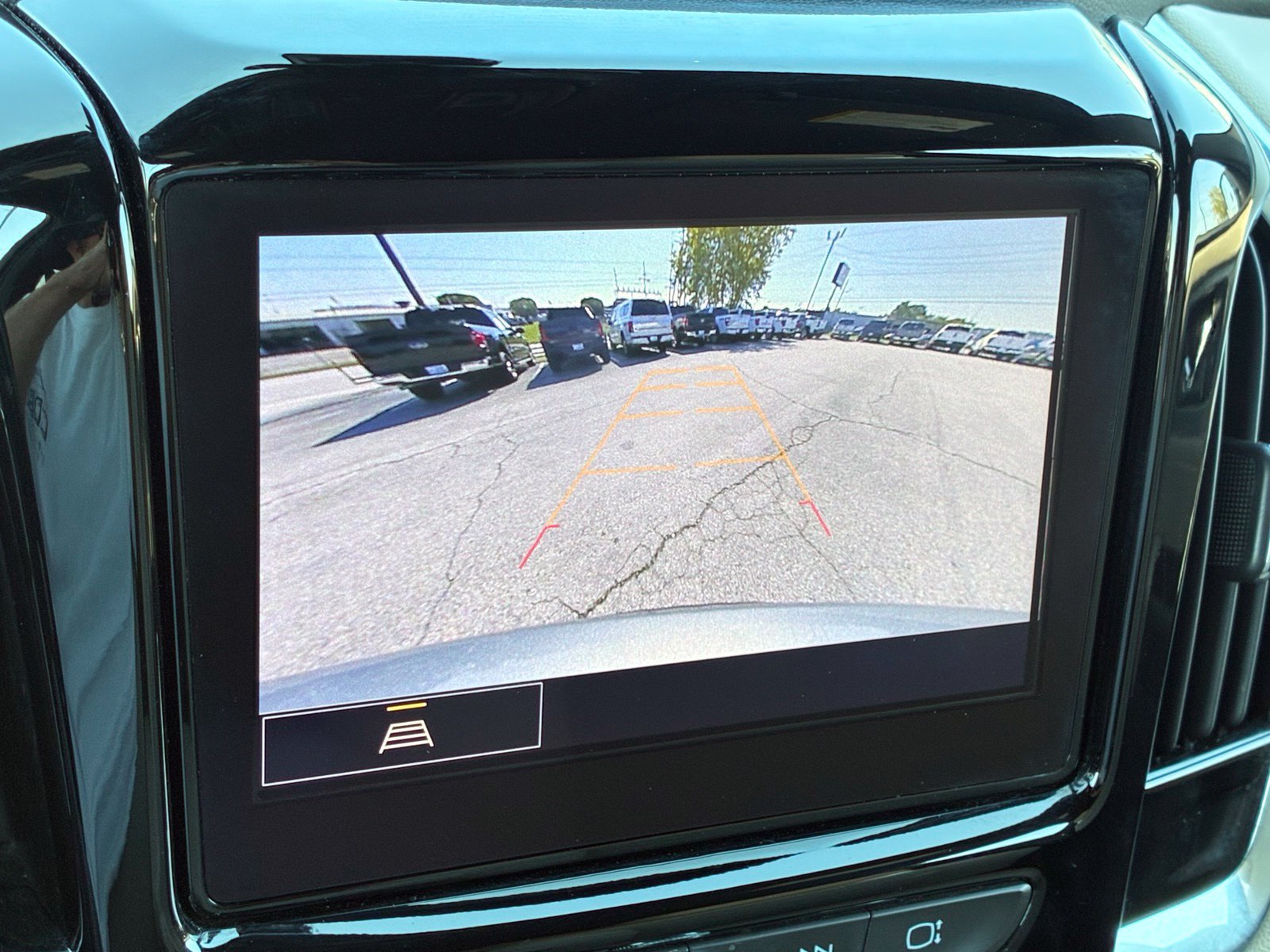 Used 2023 Chevrolet Traverse LT w/ LPO, Cargo Package AWD/4WD image 20