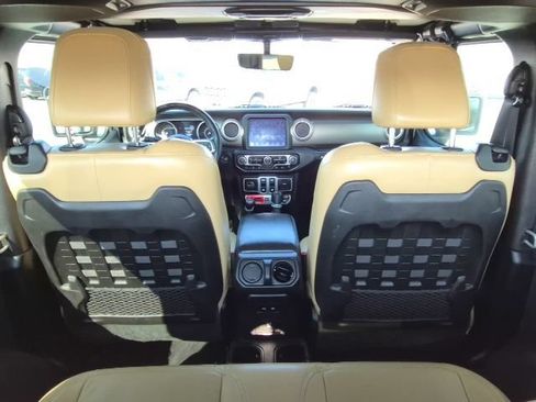 Used 2018 Jeep Wrangler Rubicon AWD/4WD image 11