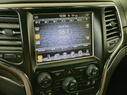 Used 2014 Jeep Grand Cherokee Overland AWD/4WD image 17