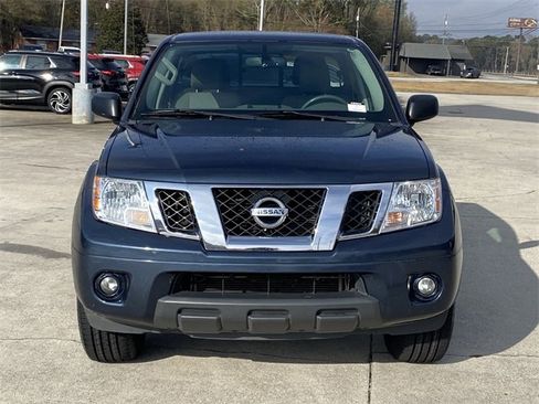 Used 2019 Nissan Frontier SV w/ Value Truck Package image 9