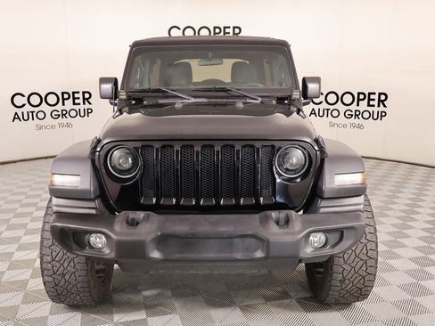 Used 2018 Jeep Wrangler Unlimited Sport image 8