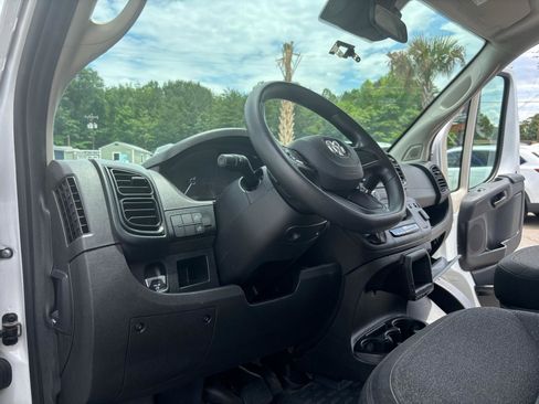 Used 2022 RAM ProMaster 2500 FWD image 32