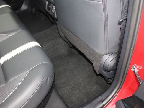 Used 2025 Toyota Camry SE image 53