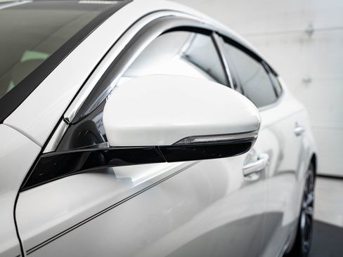 Used 2019 Kia Cadenza Technology image 15