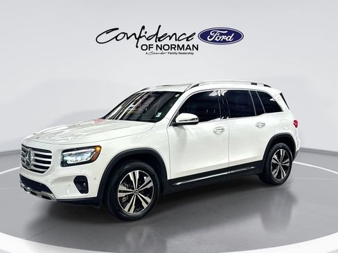 Used 2024 Mercedes-Benz GLB 250 4MATIC image 4