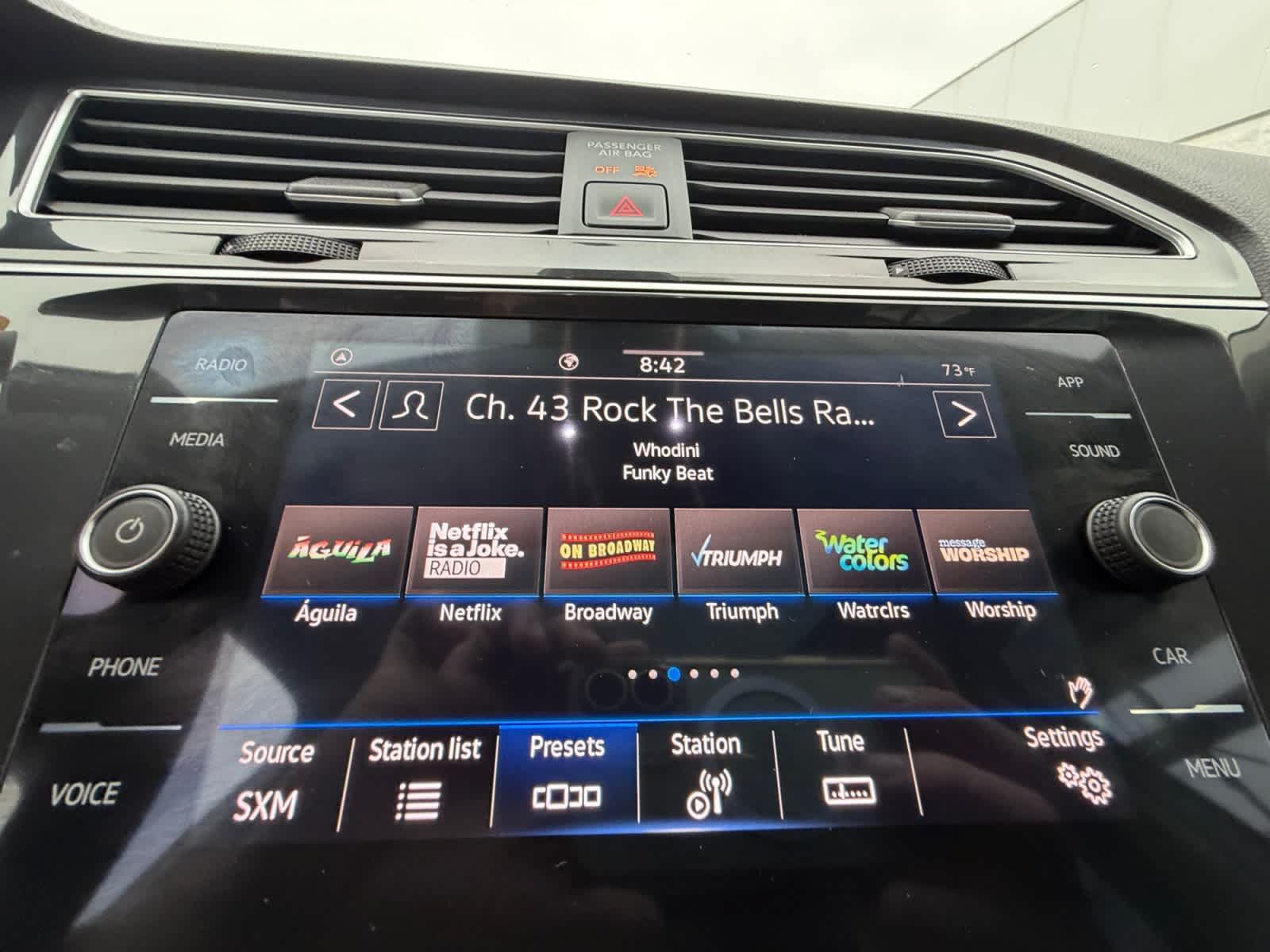 Used 2024 Volkswagen Tiguan SE FWD image 32