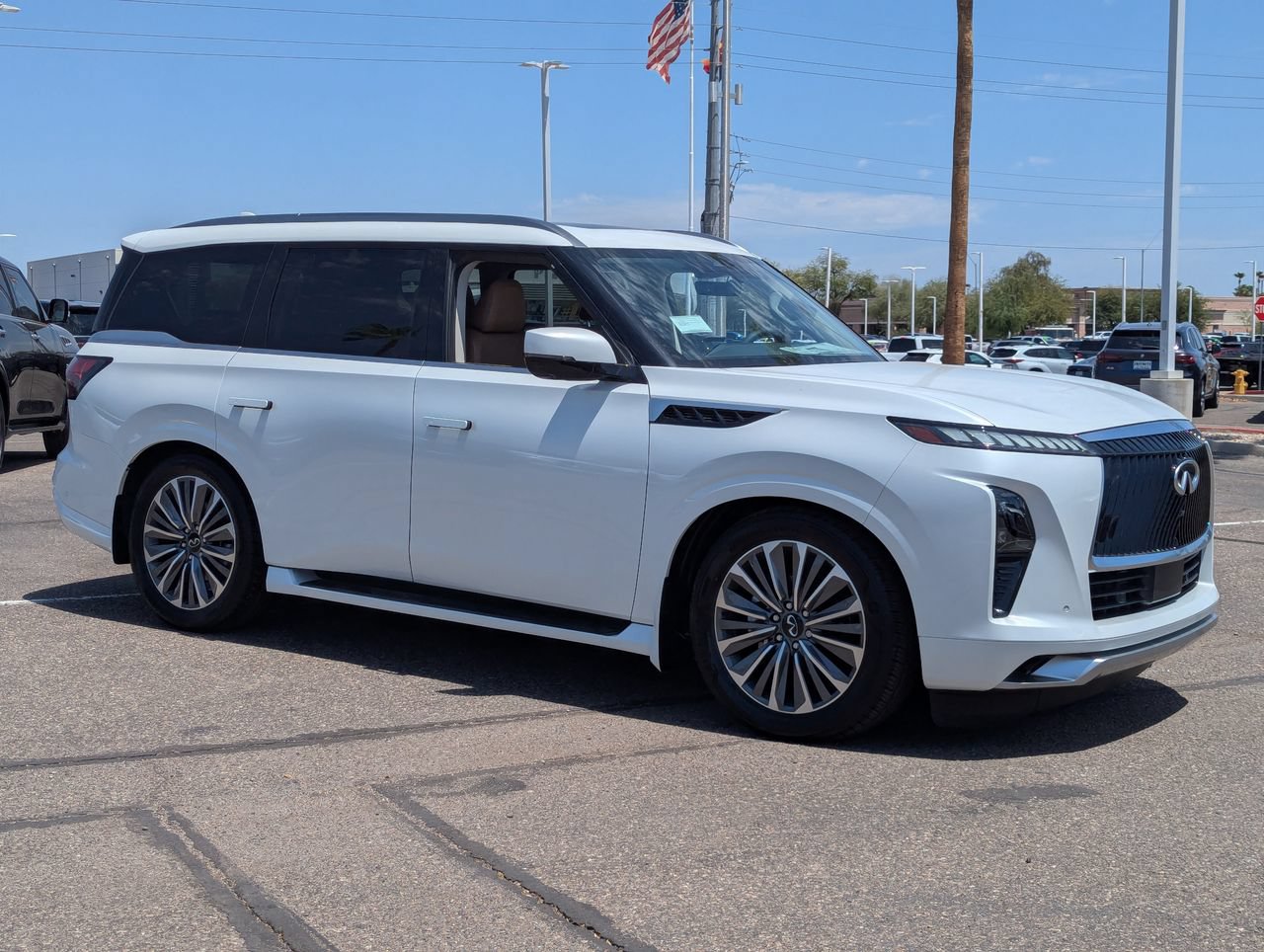 New 2027 INFINITI QX80 Luxe w/ Cargo Package RWD image 7